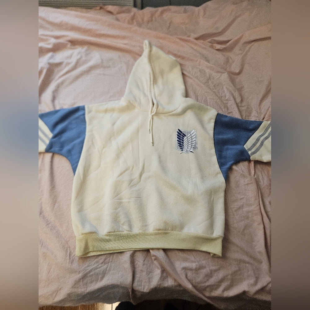 Medium size Attack on Titan sweater